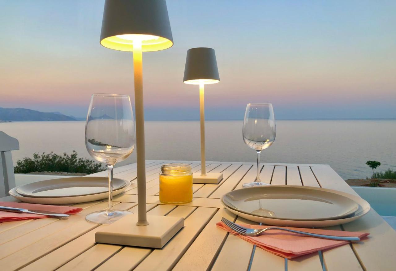 Kuro Beach House - Oceanfront Luxury & 25M Pool Achlia 外观 照片