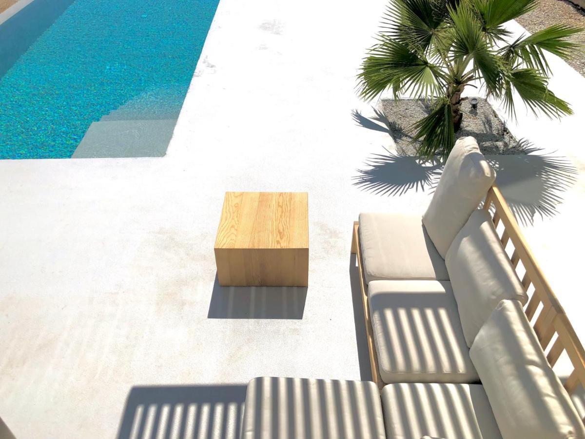 Kuro Beach House - Oceanfront Luxury & 25M Pool Achlia 外观 照片