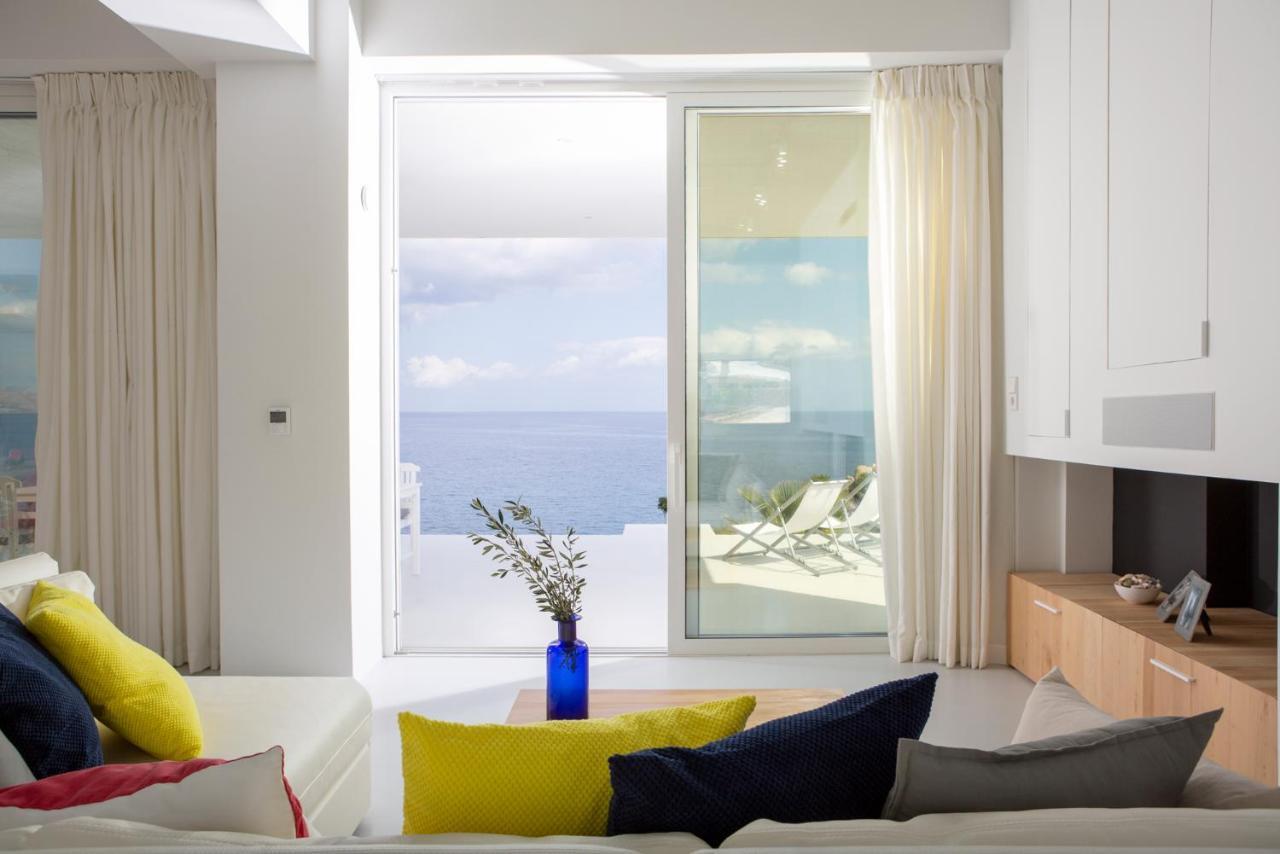 Kuro Beach House - Oceanfront Luxury & 25M Pool Achlia 外观 照片